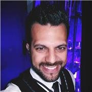 Si quieres aprender o aprimorarte como Saxofonista o flautista puedo ayudarte, son más de 20 años de experiencia internacional